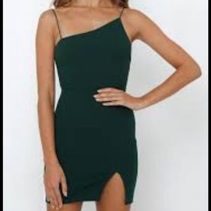 Green asymmetrical straps dress